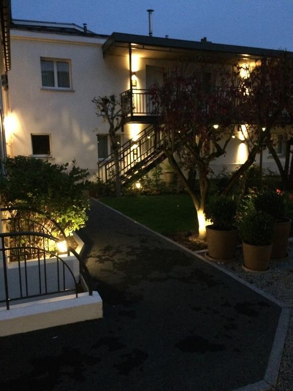 Hotel Jardin Le Pasteur Châlons-en-Champagne Dış mekan fotoğraf
